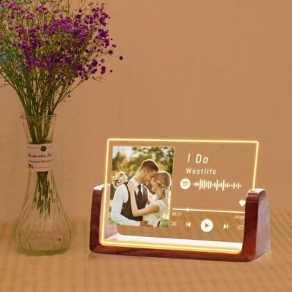 Custom Spotify Plaque - Acrylic Song Plaque with Picture - Personalized Photo Plaque for Boyfriend Girlfriend Couple - Customized Gifts for MOM/DAD (5 Size: 6"-16")