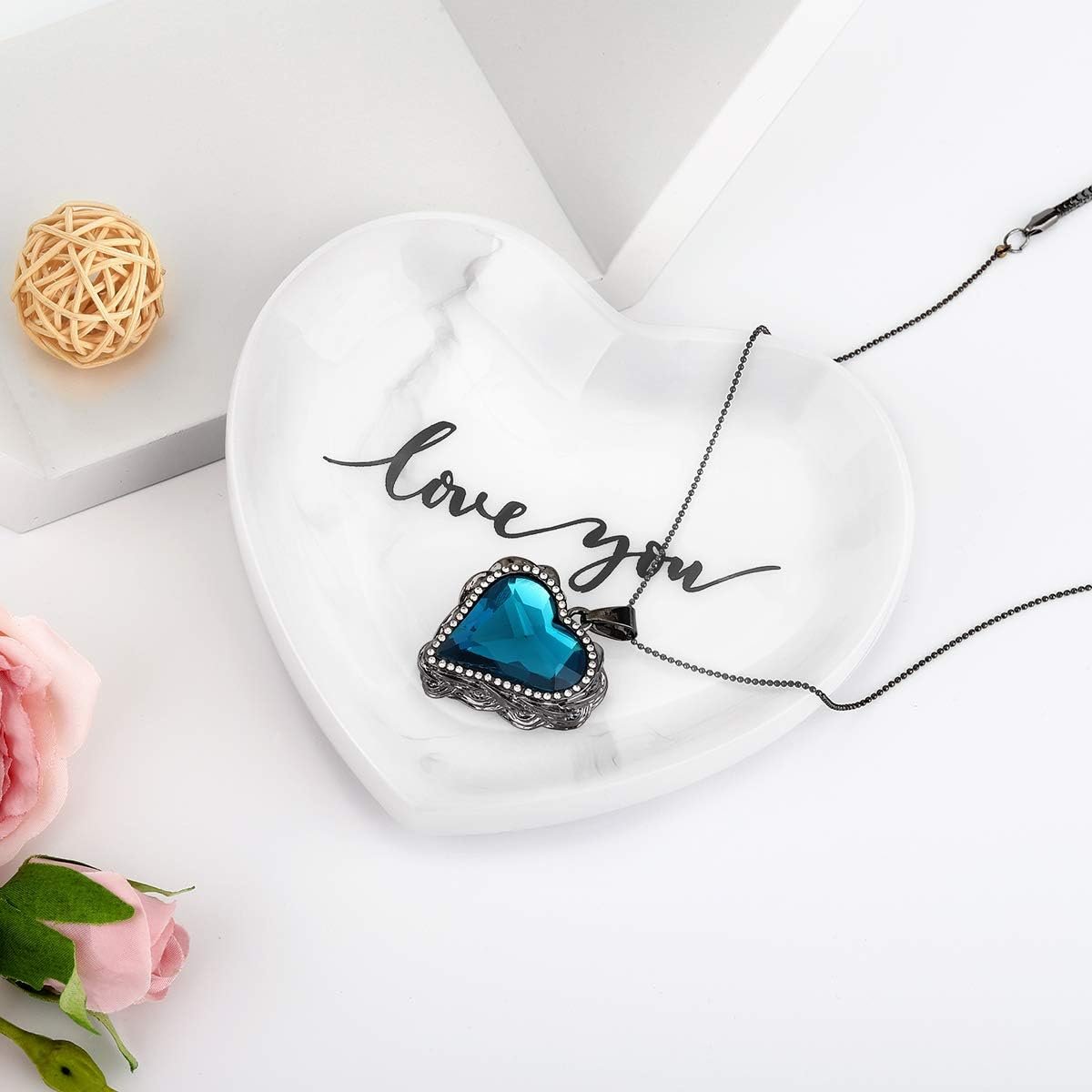 Emibele Jewelry Tray Dish, Heart Shaped Ring Dish Decorative Trinket Plate with Words - Love You Romantic Gifts for Her Mom Daughter Sister Best Friend, White Marble - Image 2