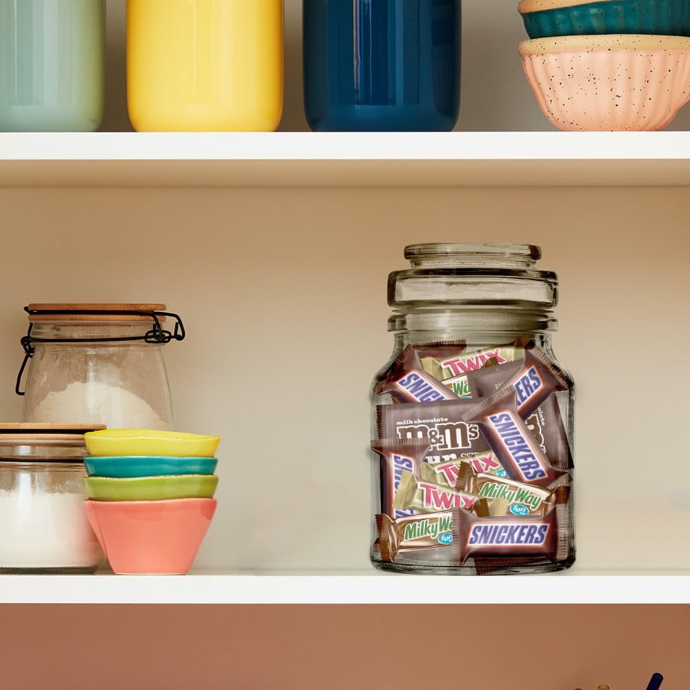 Mars Snickers, M&M'S Milk Chocolate, Milky Way & Twix Fun Size Chocolate Candy Variety Pack, 75 Ct Bulk Bag (2.73 Pounds) - Image 4