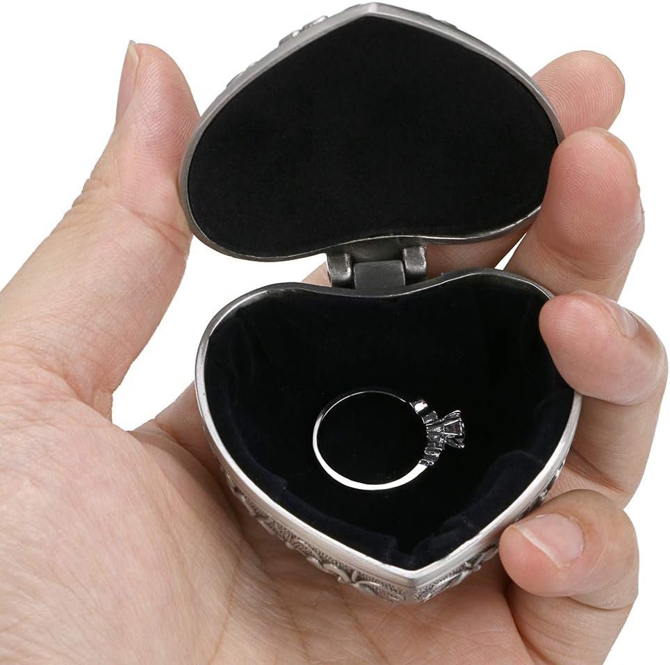 Hipiwe Vintage Heart Shape Jewelry Box - Small Antique Ring/Earrings/Necklace Storage Organizer Case, Metal Treasure Chest Trinket Keepsake Gift Box for Women - Image 4