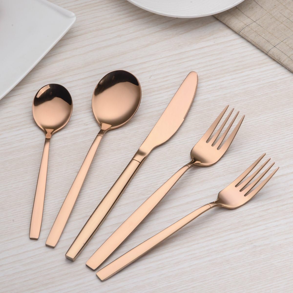 Berglander 20 Piece Titanium Rose Gold Plated Stainless Steel Flatware Set, 20 Pieces Silverware Set, Copper Color Cutlery Sets, Service for 4 (shiny Copper) - Image 3