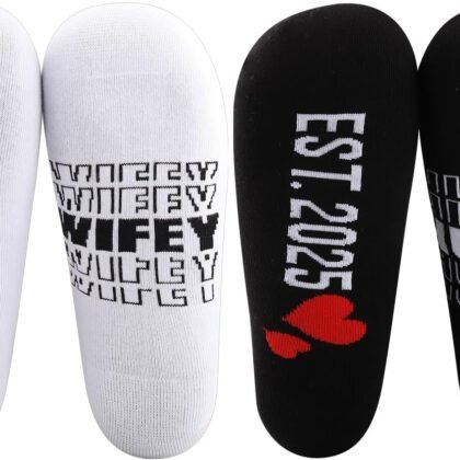 MBMSO Couples Socks Set Newlyweds Gift Socks Hubby and Wifey Est. 2025 Wedding Gift for Bride and Groom Socks Engagement Gift