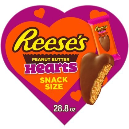 REESE'S Milk Chocolate Snack Size Peanut Butter Hearts, Valentine's Candy Gift Box, 28.8 oz