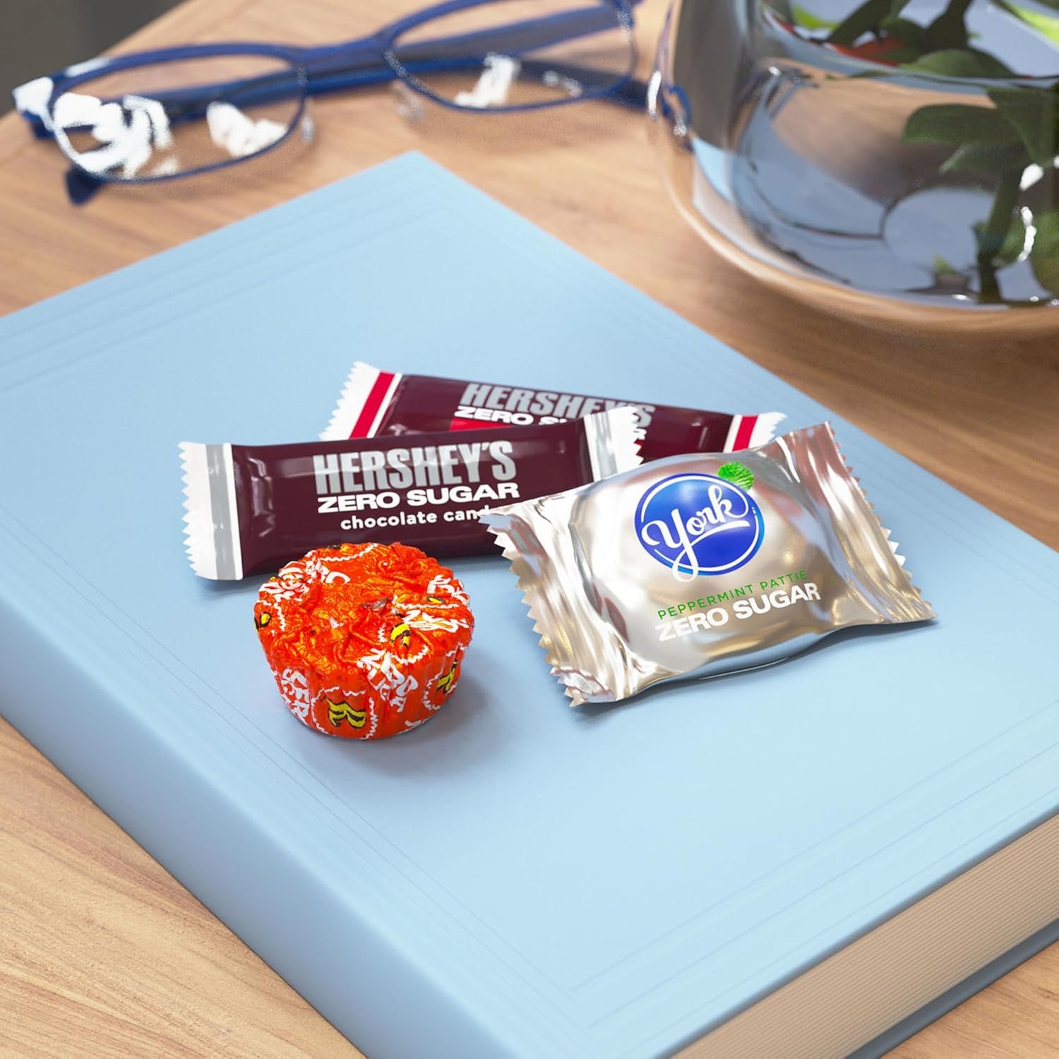 HERSHEY'S, REESE'S and YORK Zero Sugar Assorted Flavored Candy Variety Bag, 15.5 oz - Image 6