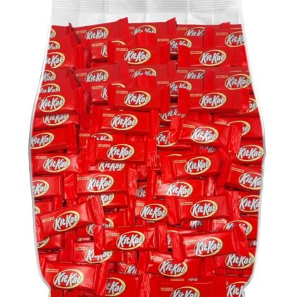 KitKat Candy Bars Bulk Pack - 60 Individually Wrapped Chocolate Candy Kit Kats Snack Size Milk Chocolate Wafer Bars - KitKat Bulk Chocolate Candy Bag - 2 Pounds