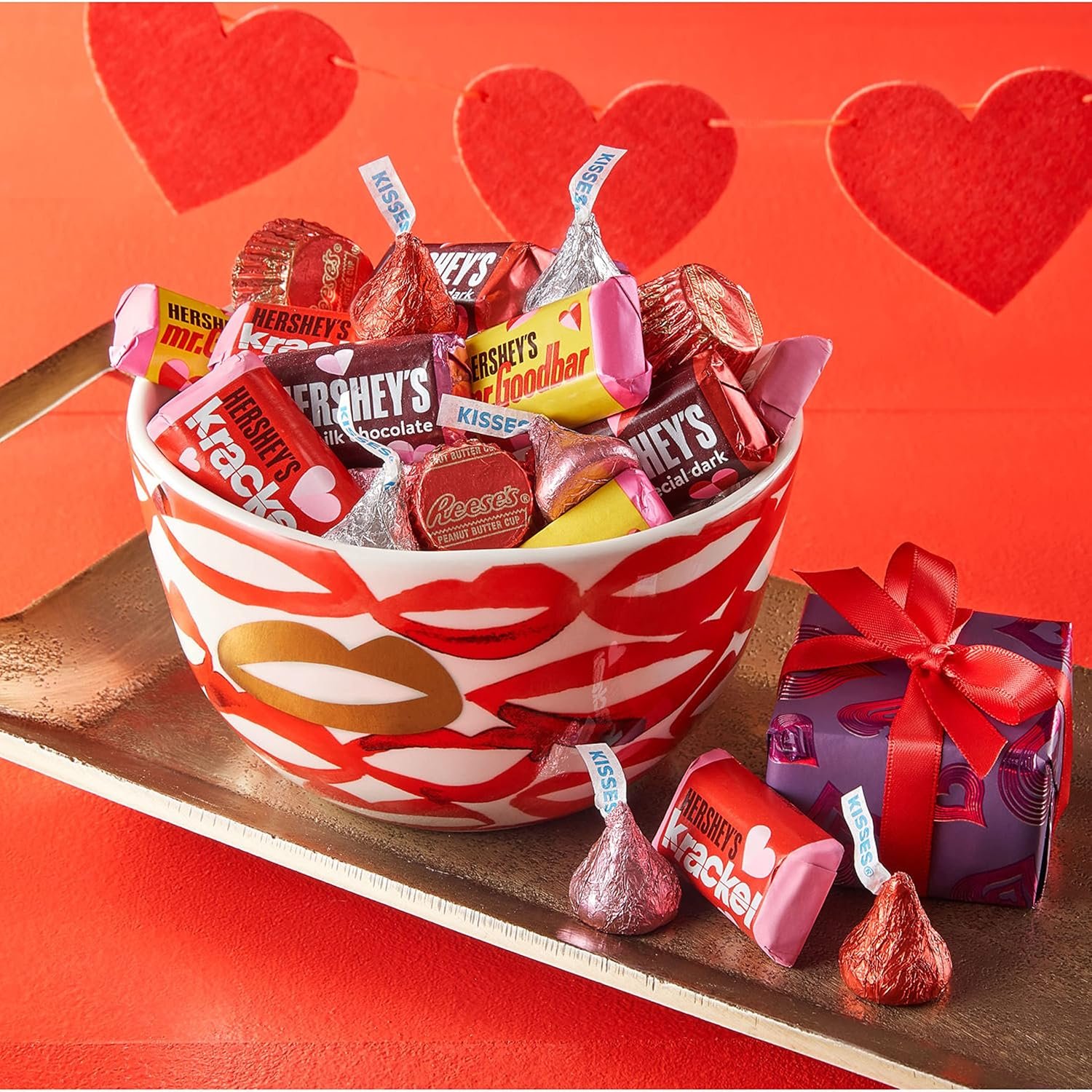 HERSHEY'S and REESE'S Assorted Chocolate, Valentine's Candy Bag, 21.7 oz - Image 5