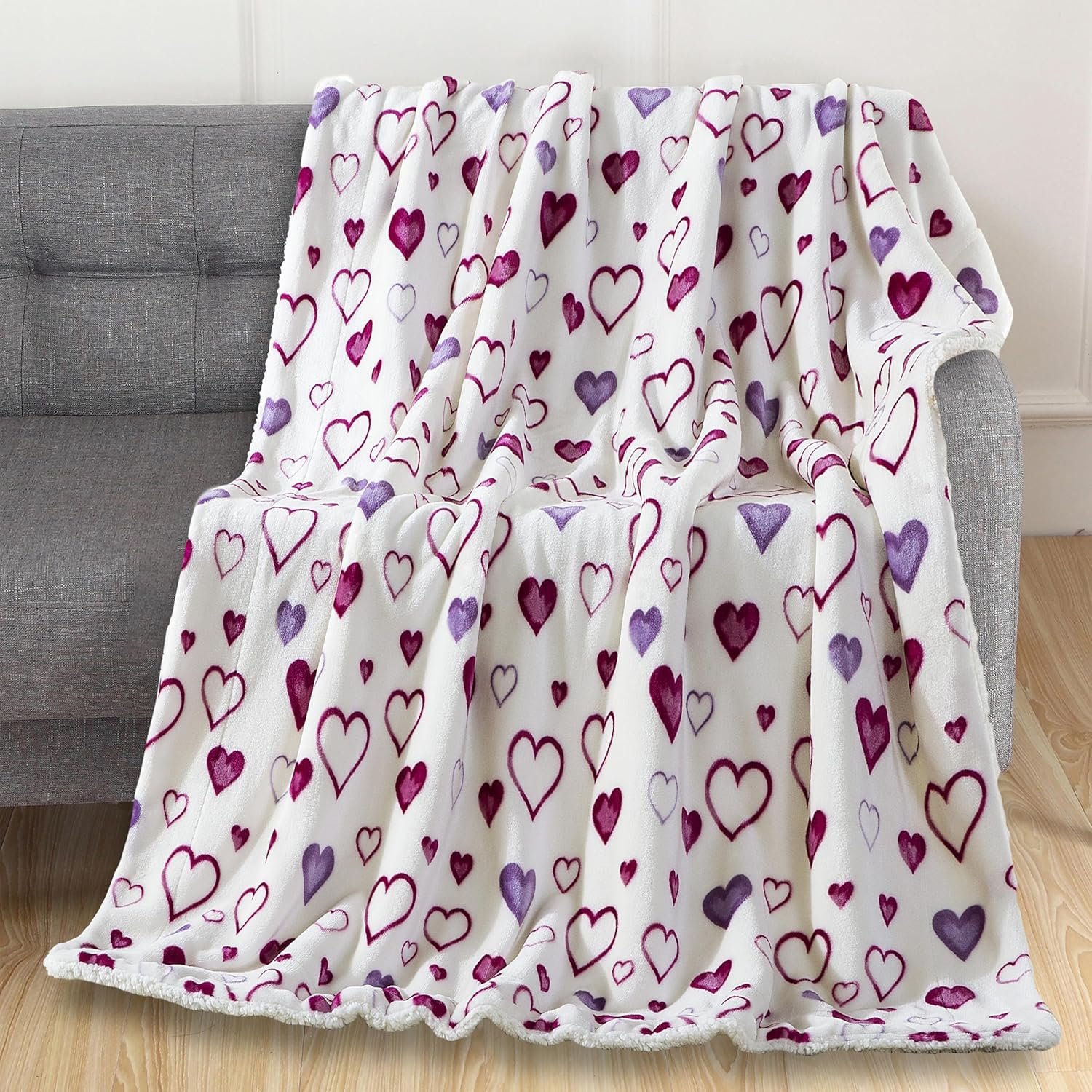 Elegant Comfort Valentine's Day Sherpa Fleece Throw Blanket for Couch - Soft and Warm Sherpa Backing Reversible Purple Hearts Blanket Decor Gifts for Her, 50 x 60 inches, Mia