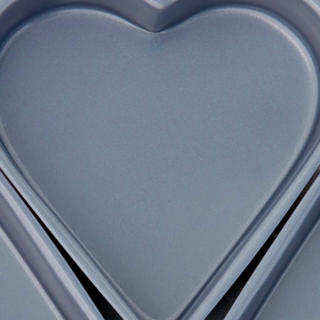 Fox Run Linked Heart Cake Pan, 4-Inch, Preferred Non-Stick - Image 3