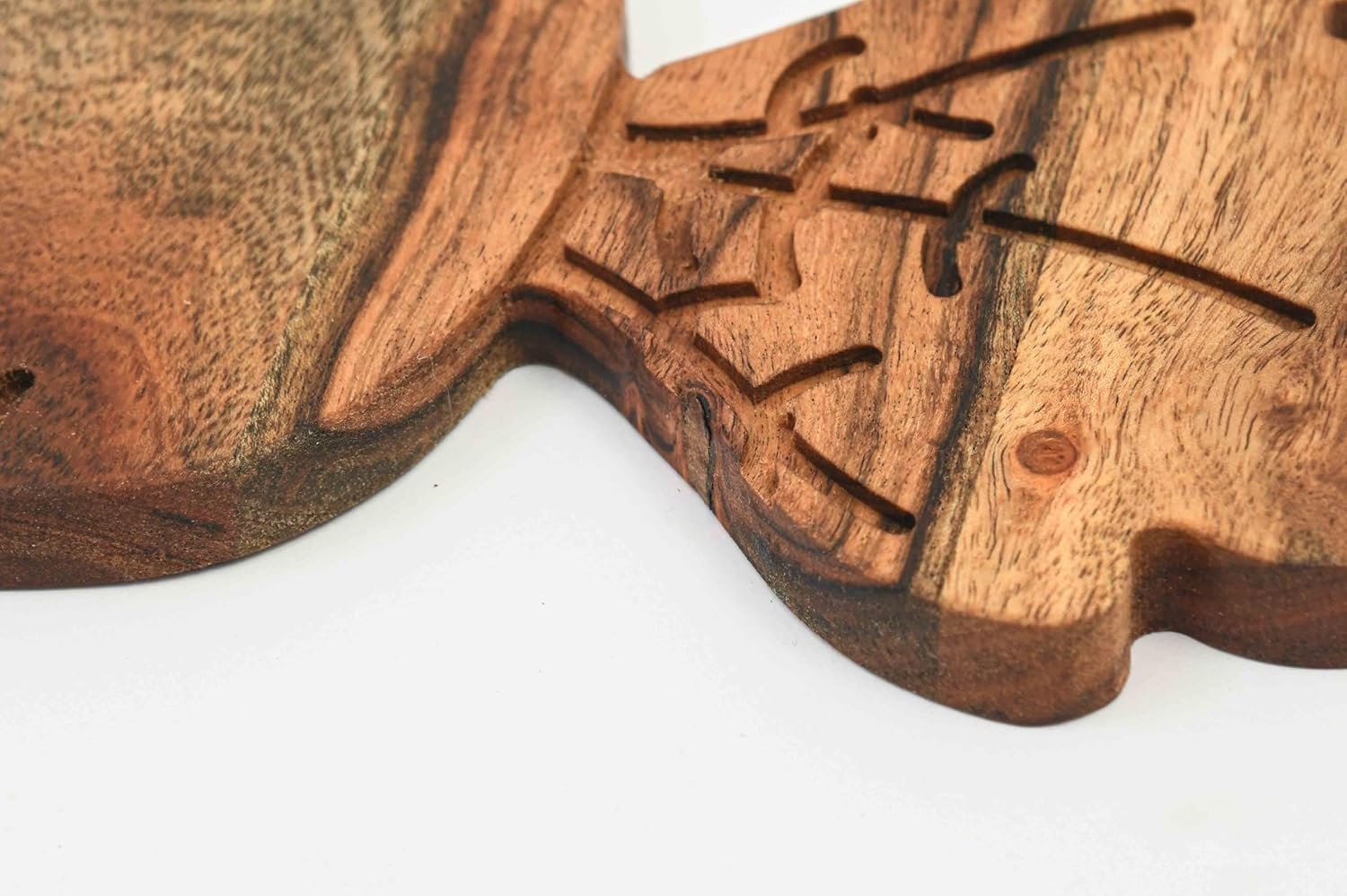 Affinity Decor Carrot Shaped Wood Serving Board, Organic Wood Cutting Board for Kitchen, Wooden Charcuterie Boards, Funny Easter Serving Platter for Cheese and Food, 16.2" x 6.1" - Image 3